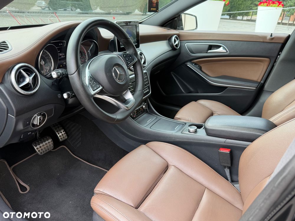 Mercedes-Benz CLA 220 d 7G-DCT AMG Line - 28