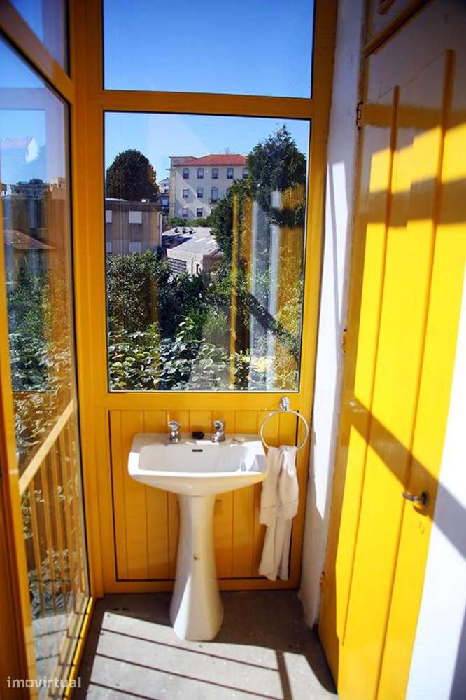 Quarto - localizado em Cedofeita Porto - Grande imagem: 3/5