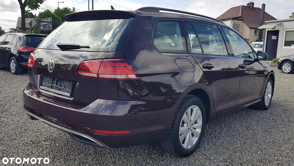 Volkswagen Golf 2.0 TDI BlueMotion Technology DSG Edition - 4