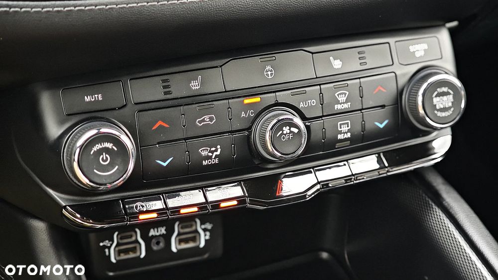 Dodge Durango - 17