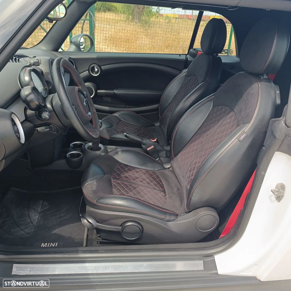 MINI Cabrio Cooper D - 15