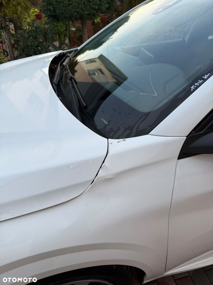 Peugeot 208 - 4