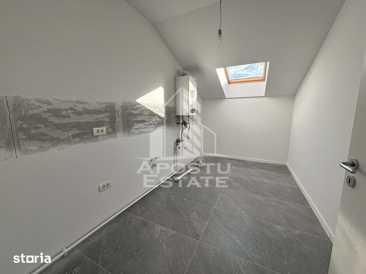 Apartament de vanzare cu 2 camere, decomandat, Ciarda Rosie, Timisoara — fotografia 3