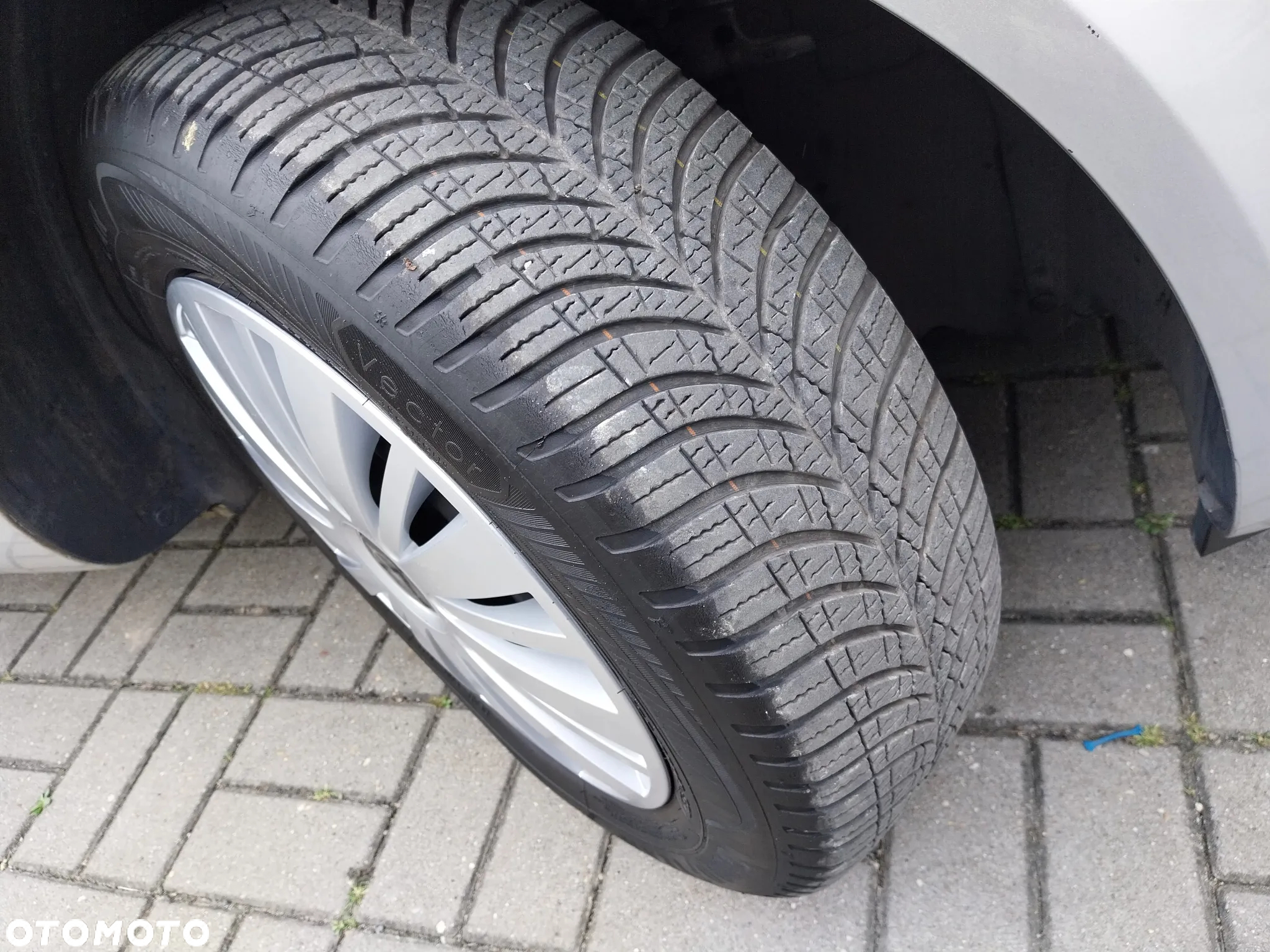 Opel Corsa 1.2 16V Cosmo - 9