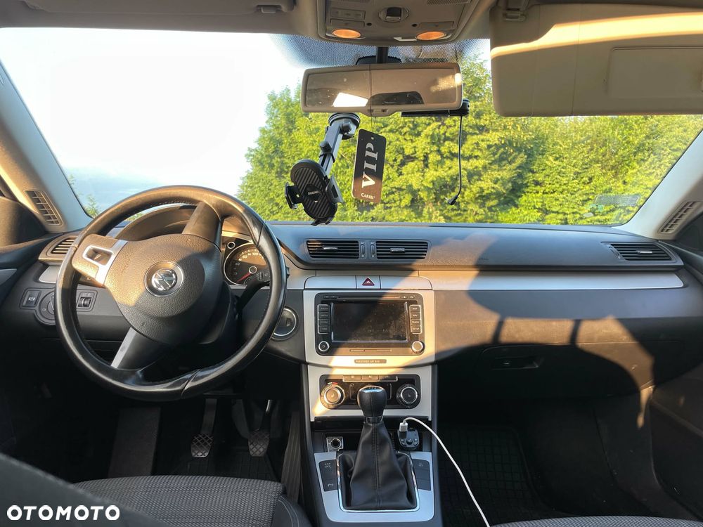 Volkswagen Passat 1.8 TSI Comfortline - 13
