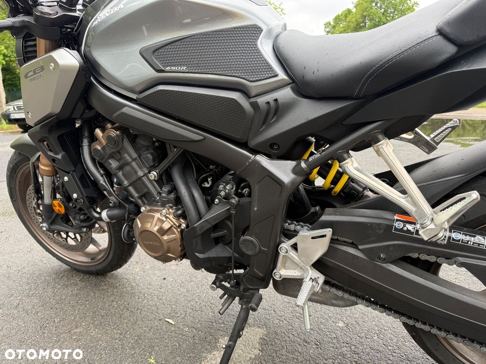 Honda CB - 18
