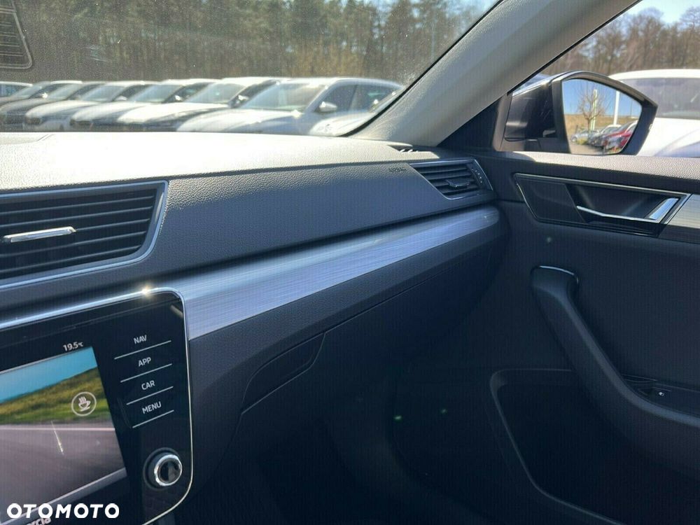 Skoda Superb 1.5 TSI Ambition DSG - 24