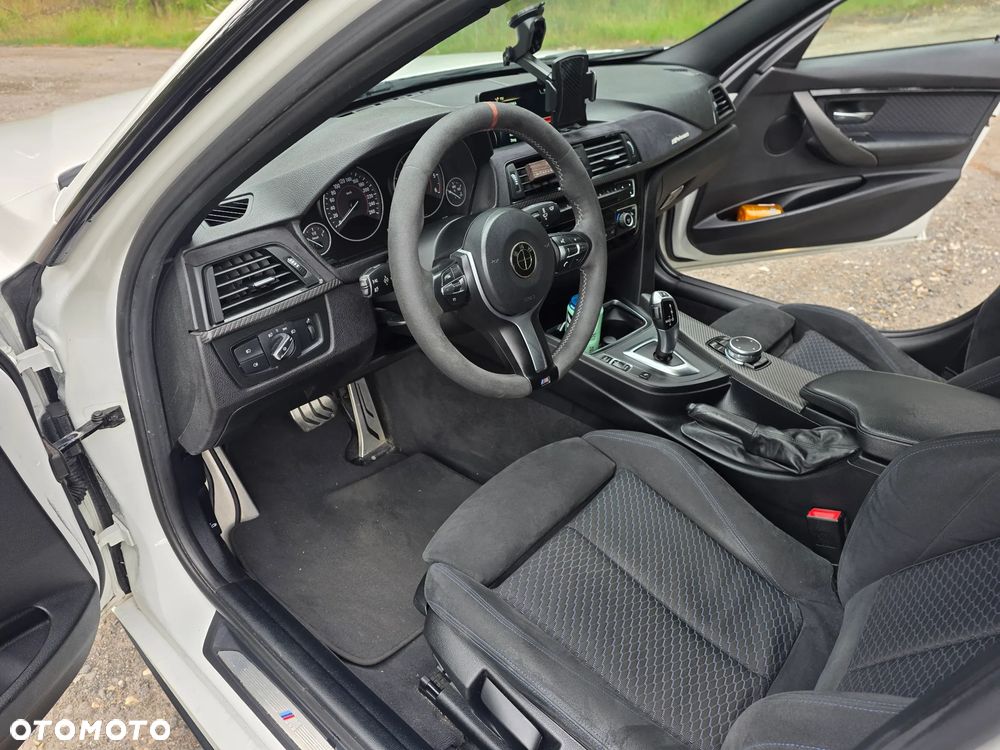 BMW Seria 3 318d M Sport Shadow - 18