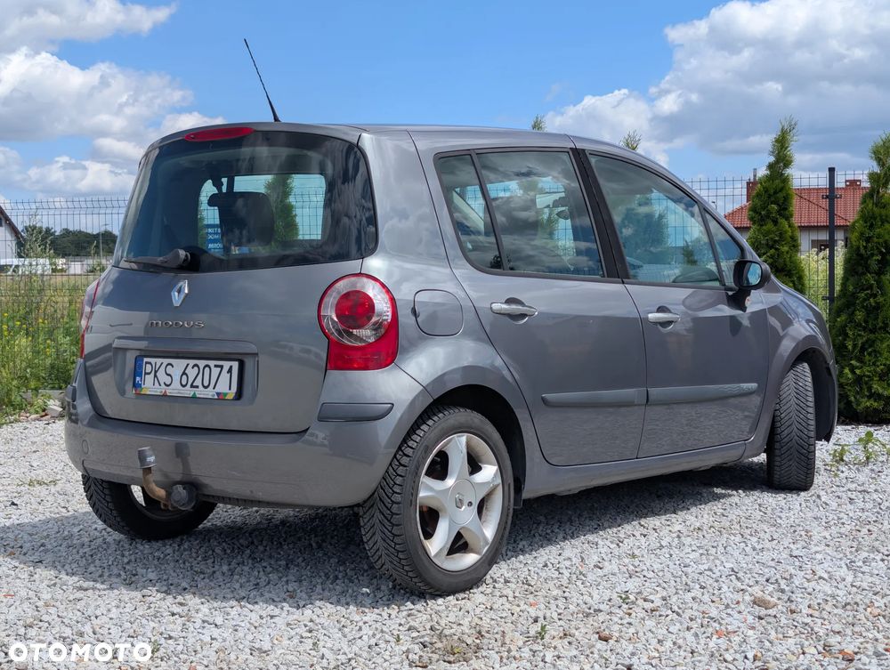 Renault Modus 1.6 16V Privilege - 14