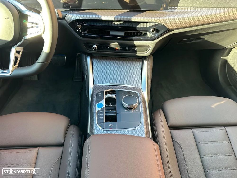 BMW i4 eDrive40 Desportiva M - 12