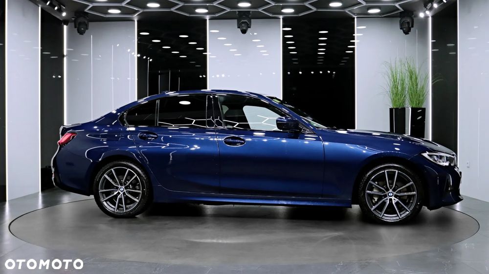BMW Seria 3 330e Sport Line sport - 11