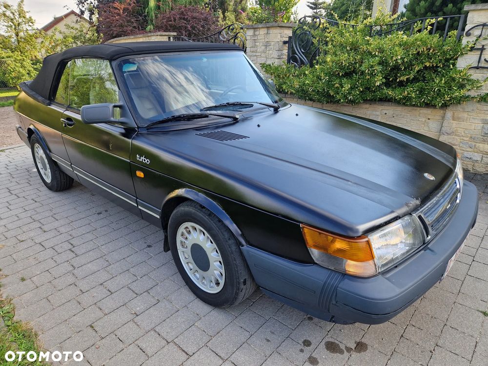 Saab 900 - 4