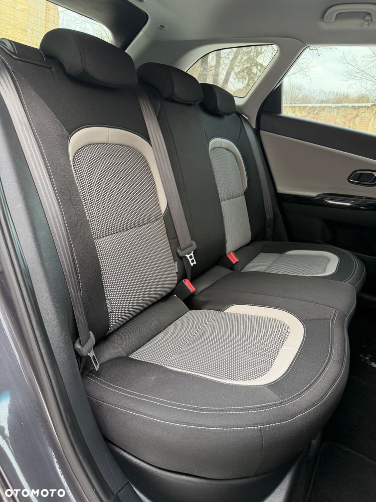 Kia Ceed 1.6 GDI Platinum Edition - 30