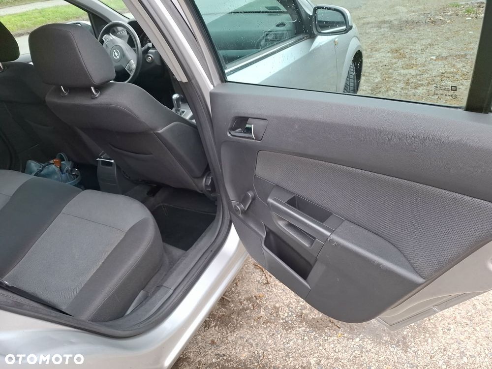 Opel Astra 1.8 Automatik - 12