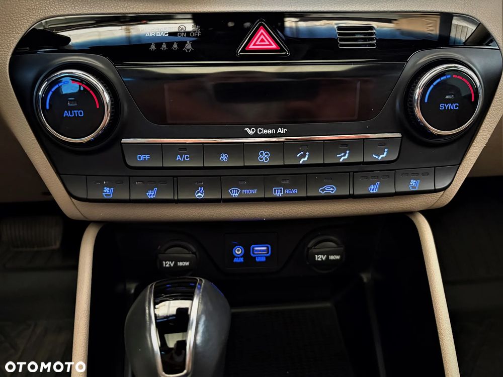 Hyundai Tucson blue 1.7 CRDi 2WD DCT Premium - 9