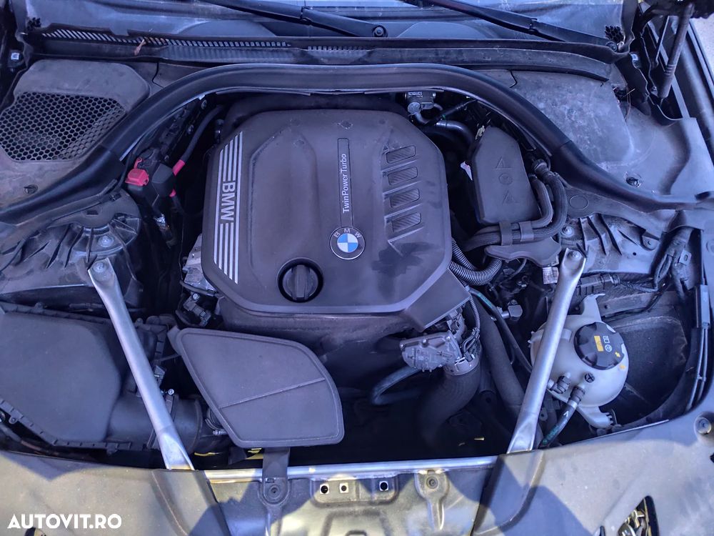 BMW Seria 5 518d Aut. - 18