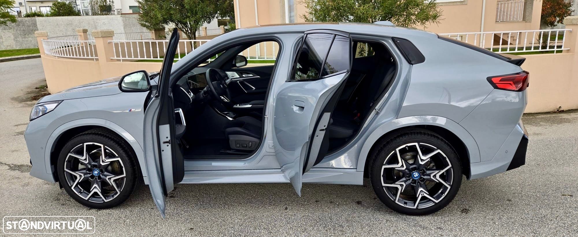 BMW iX2 xDrive30 - 1