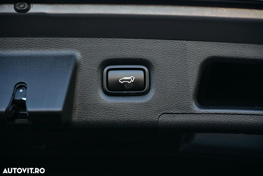 Hyundai Santa Fe blue 2.2 CRDI 2WD Automatik Family+ - 24