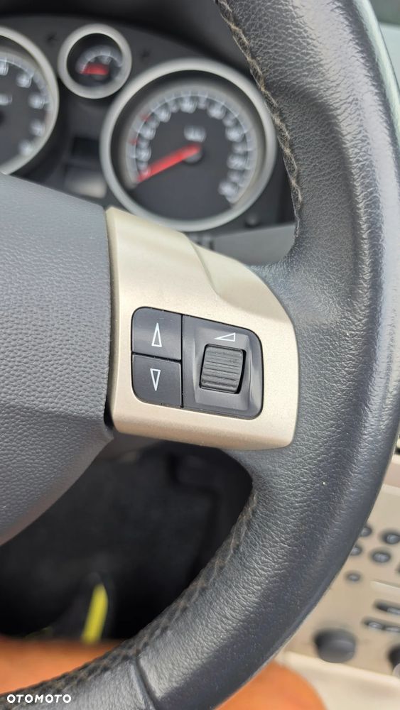 Opel Astra - 18