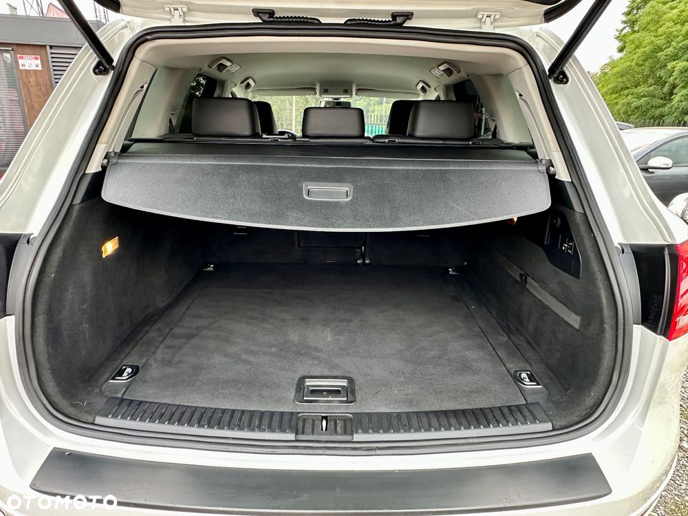 Volkswagen Touareg - 38