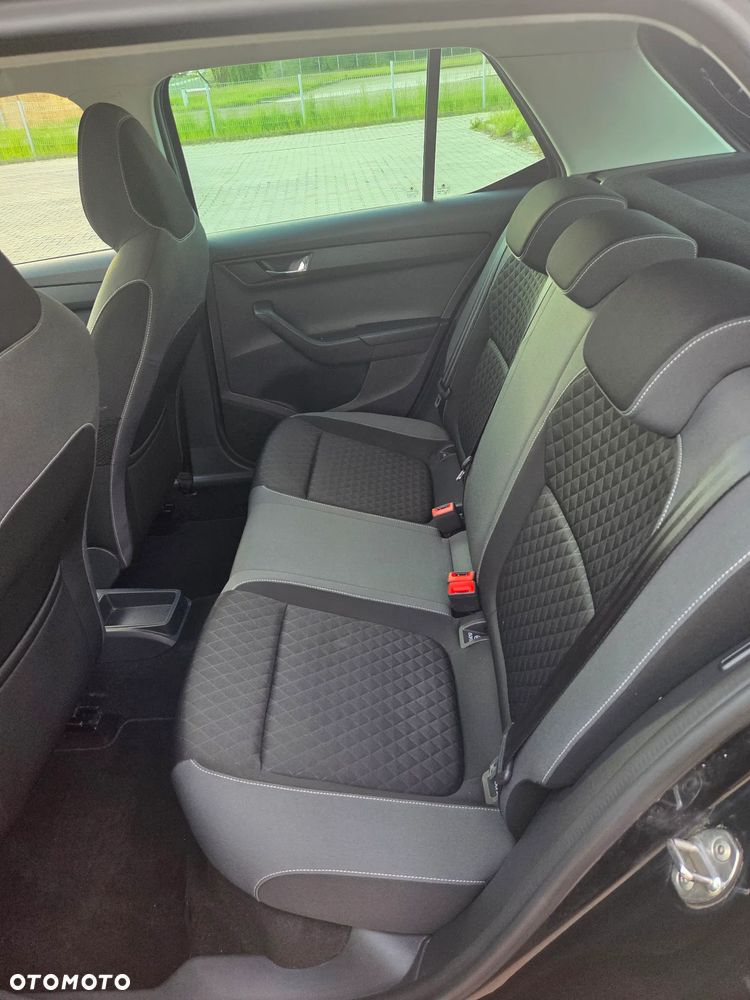 Skoda Fabia 1.0 MPI Joy - 7