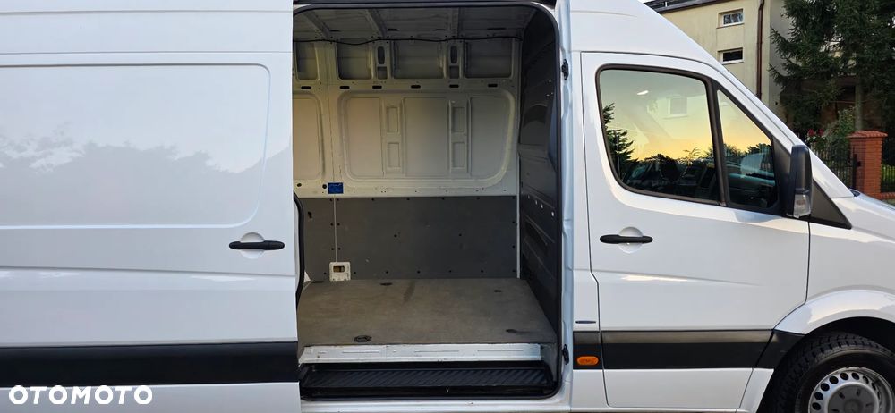 Mercedes-Benz Sprinter - 22