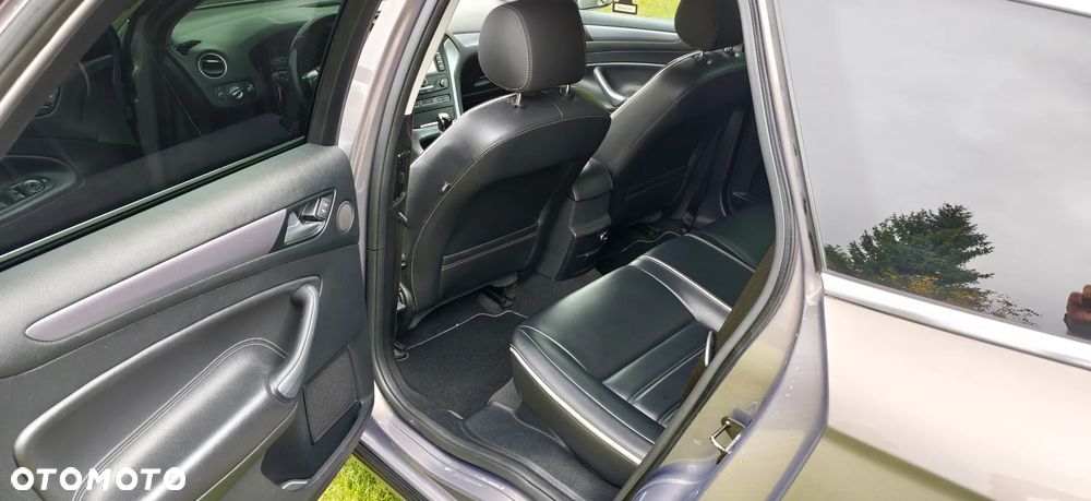 Ford Mondeo 1.6 TDCi Titanium - 16