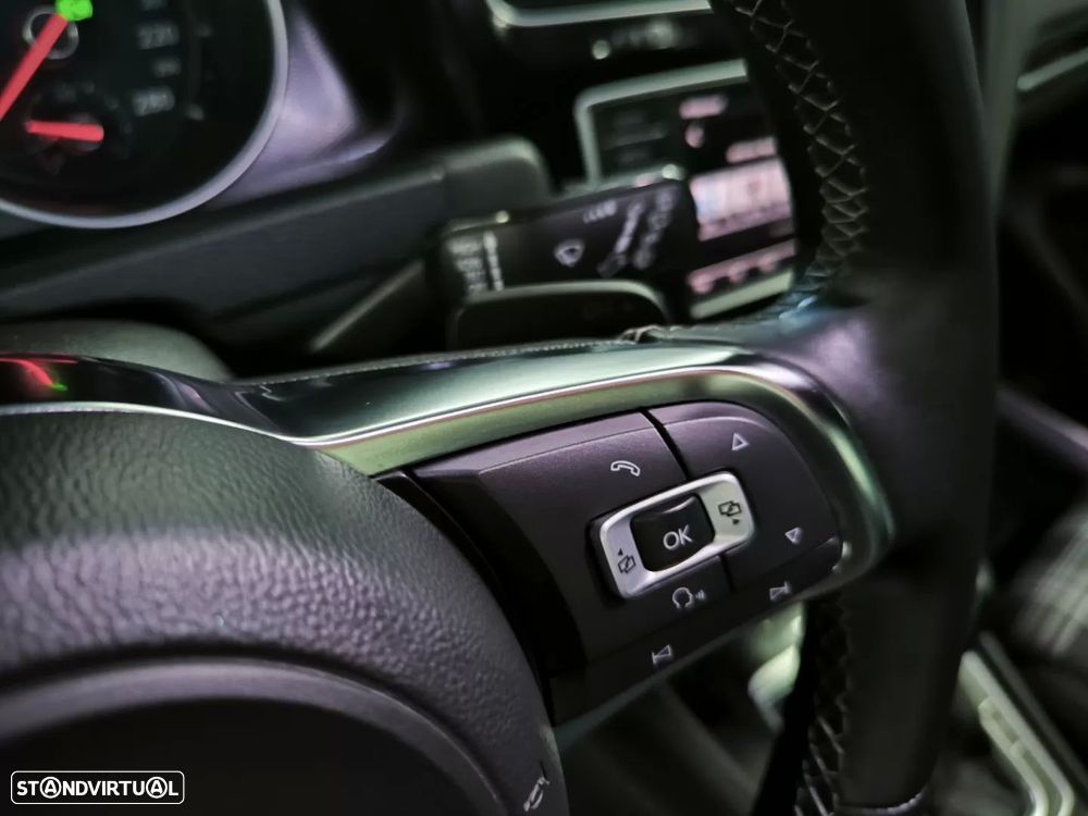 VW Golf 2.0 TDI GTD DSG - 33