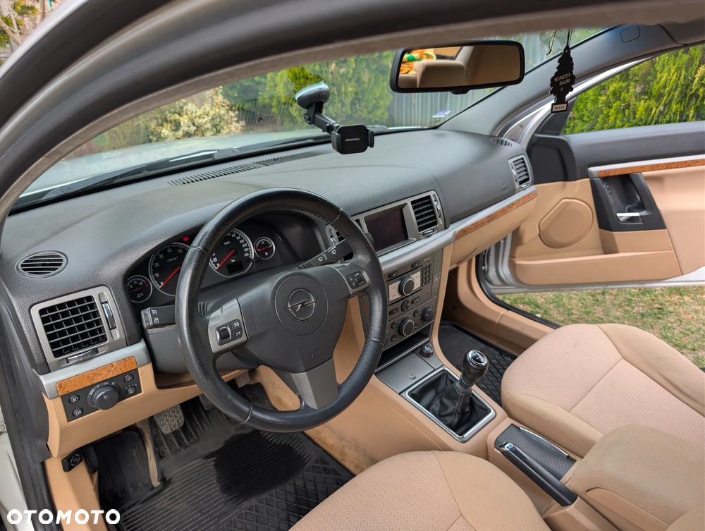 Opel Vectra 1.8 Essentia - 8