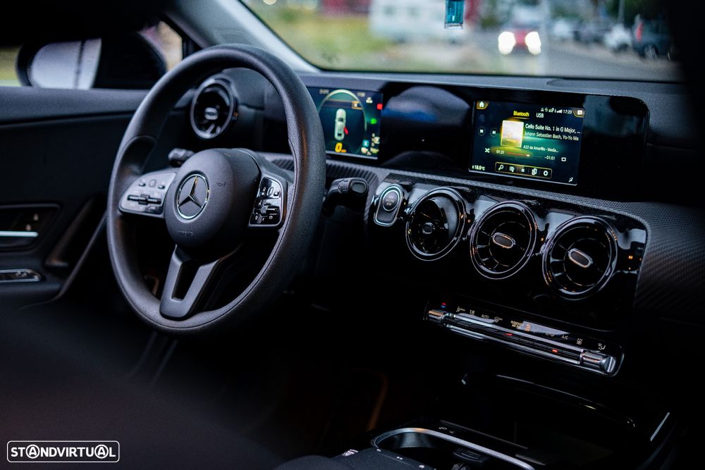 Mercedes-Benz A 250 Limousine - 20