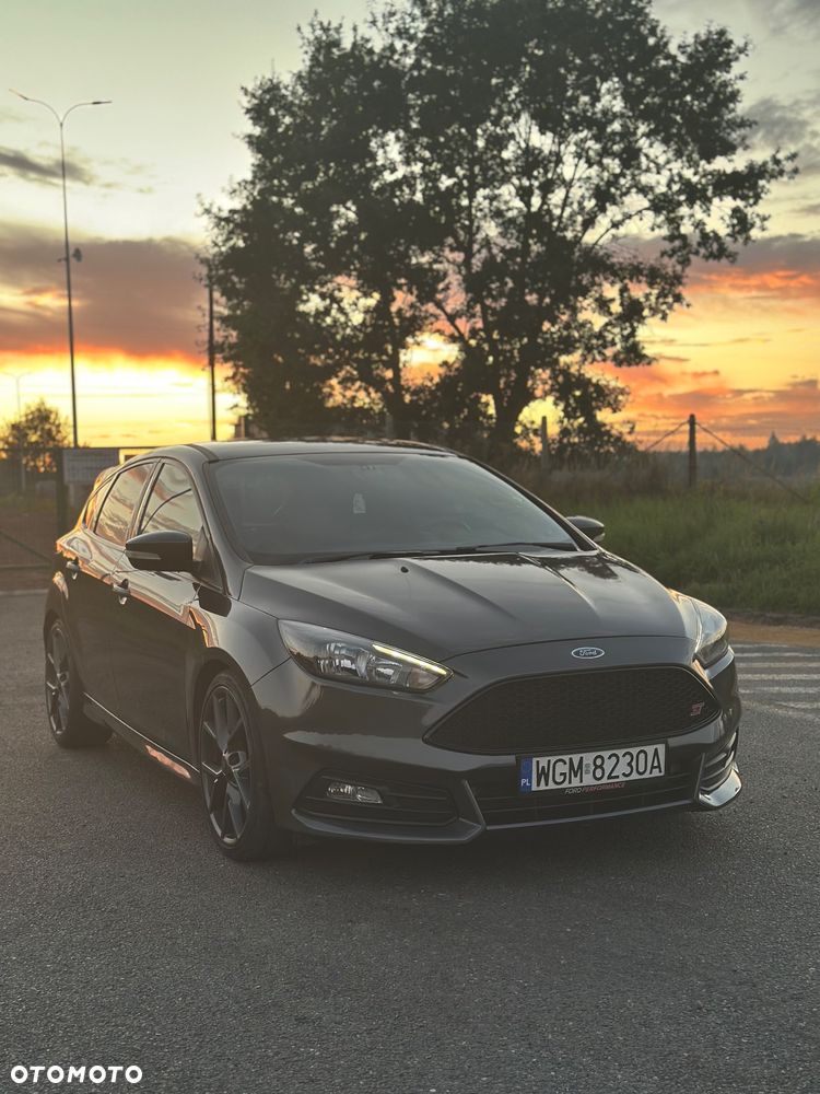 Ford Focus 2.0 EcoBoost ST-2 - 6