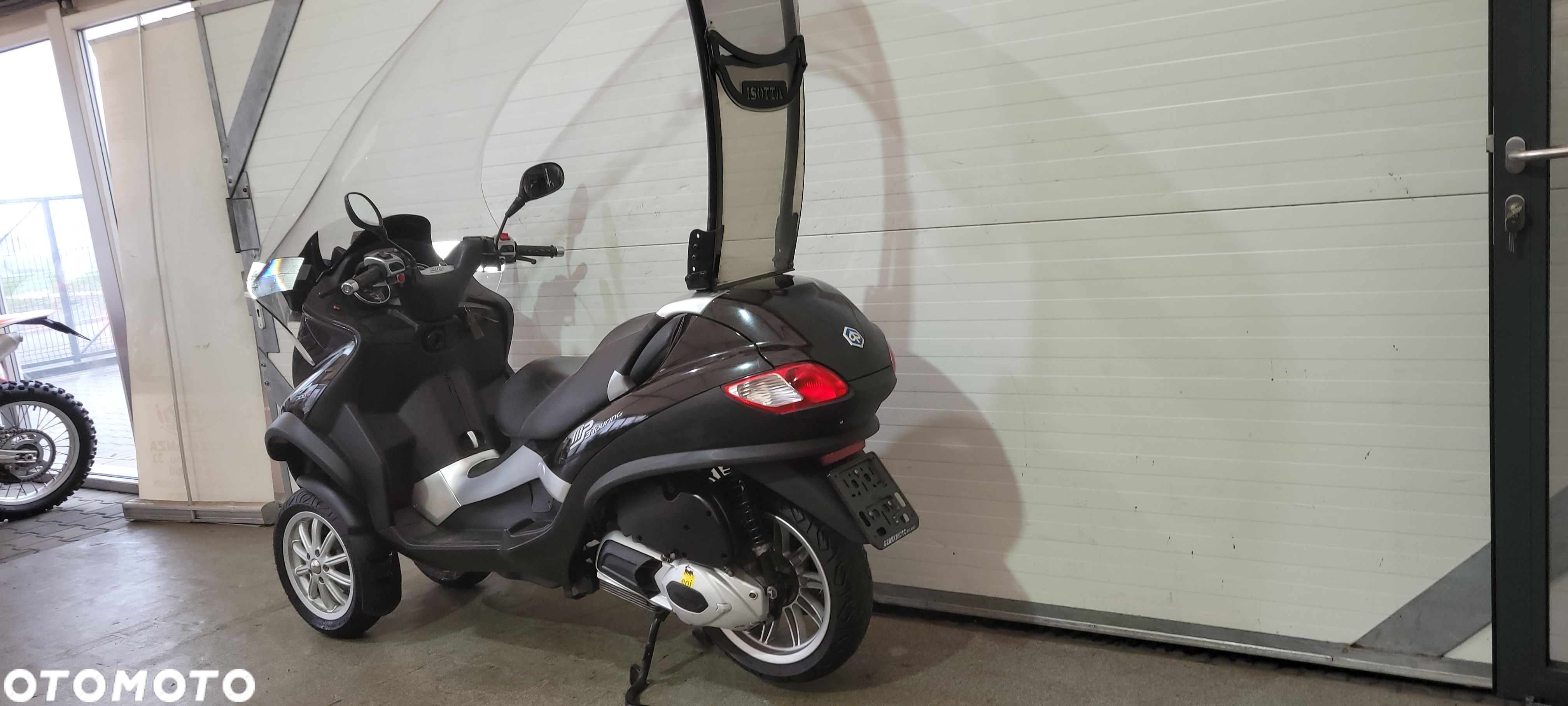 Piaggio MP-3 - 9