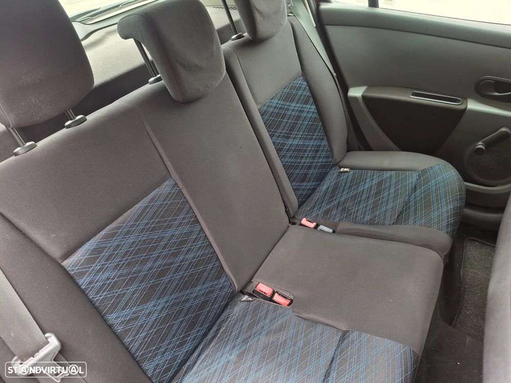 Renault Clio 1.5 dCi Confort - 13