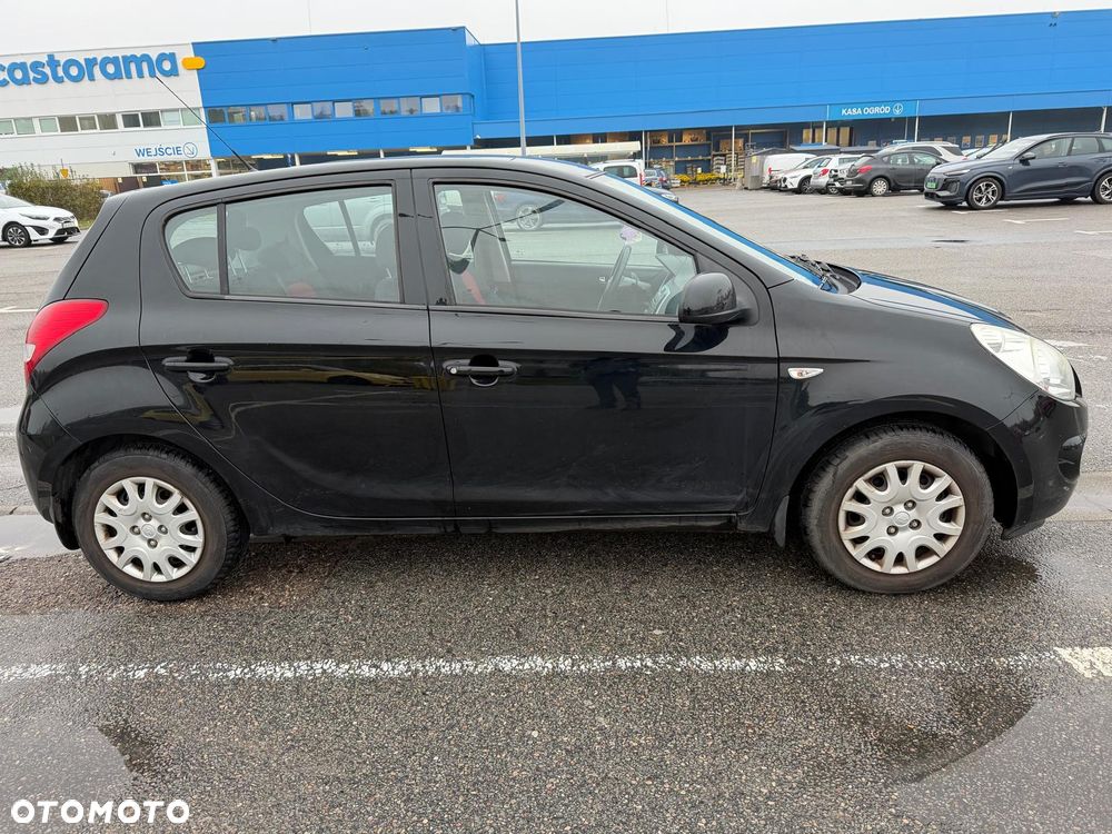Hyundai I20 2011 photo 4
