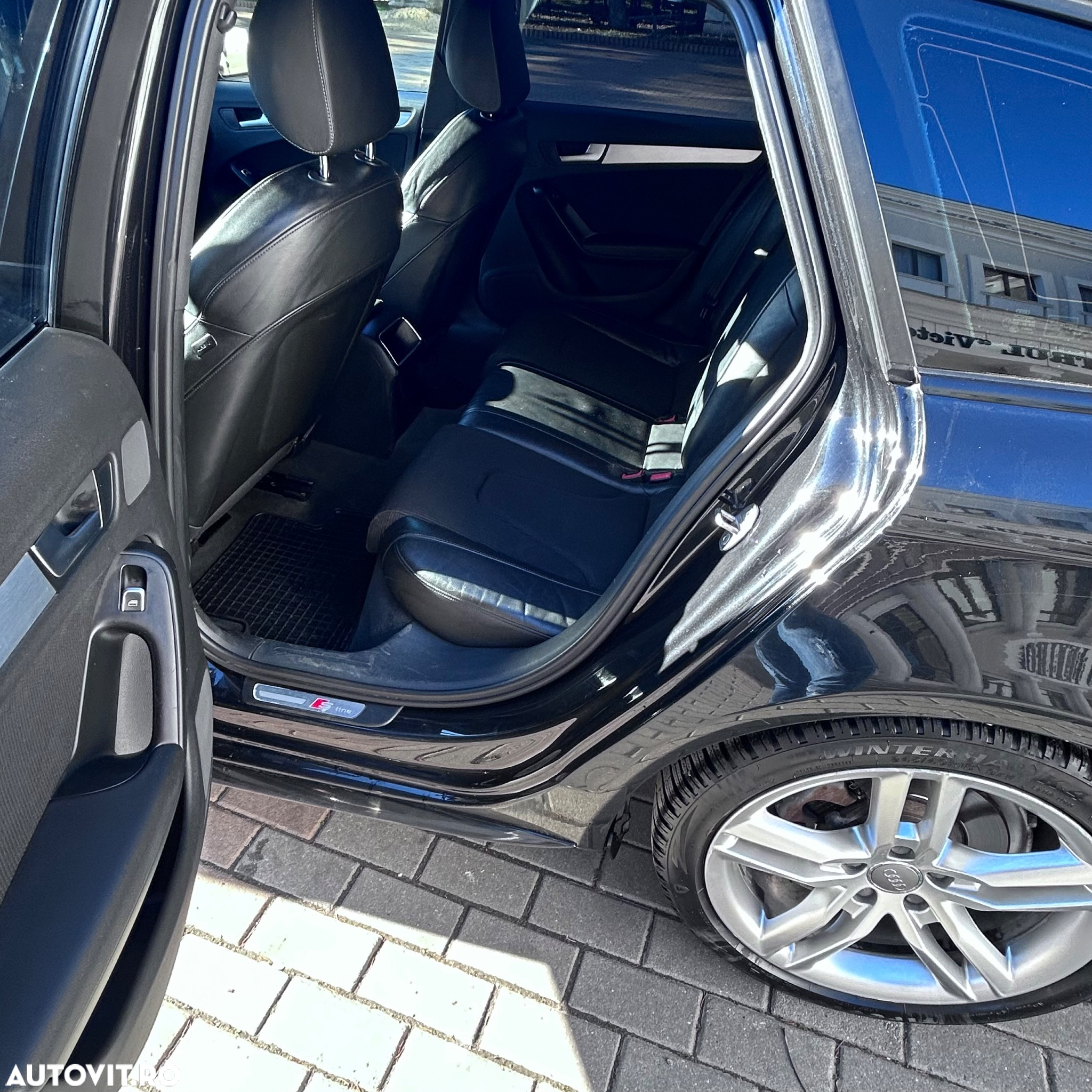 Audi A4 Avant 2.0 TDI DPF quattro S tronic S line Sportpaket - 29
