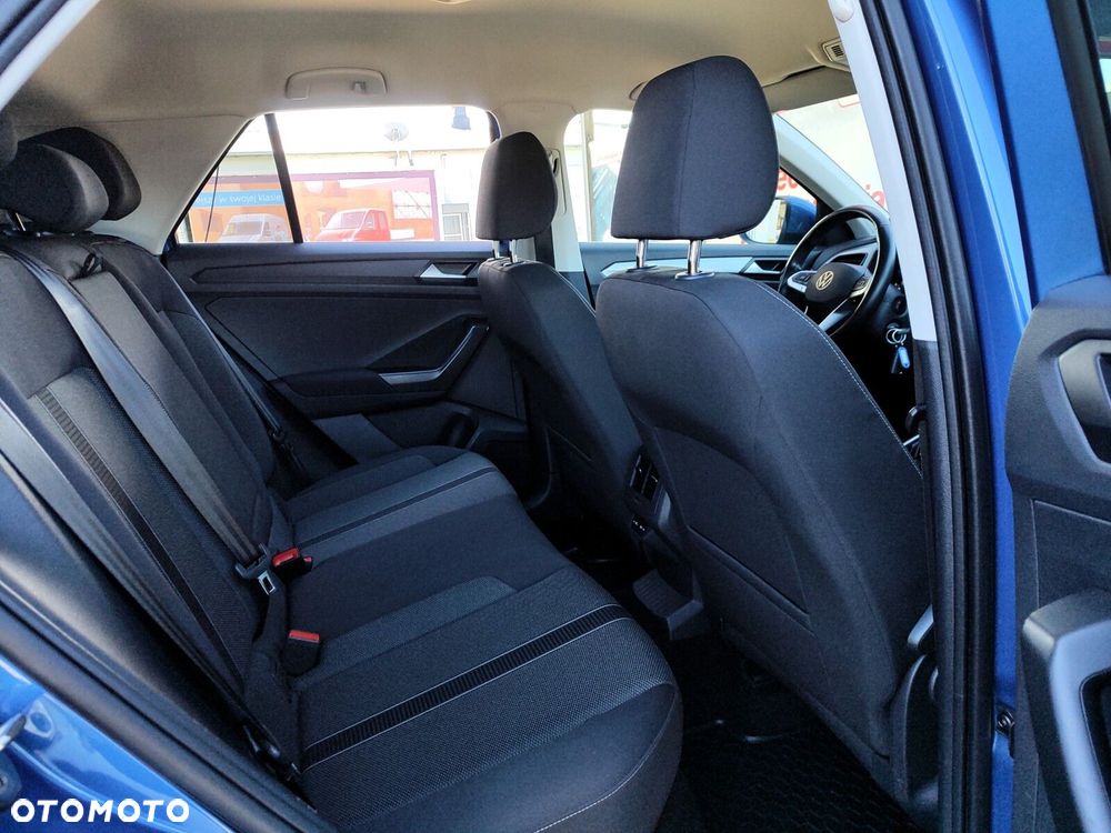 Volkswagen T-Roc - 13