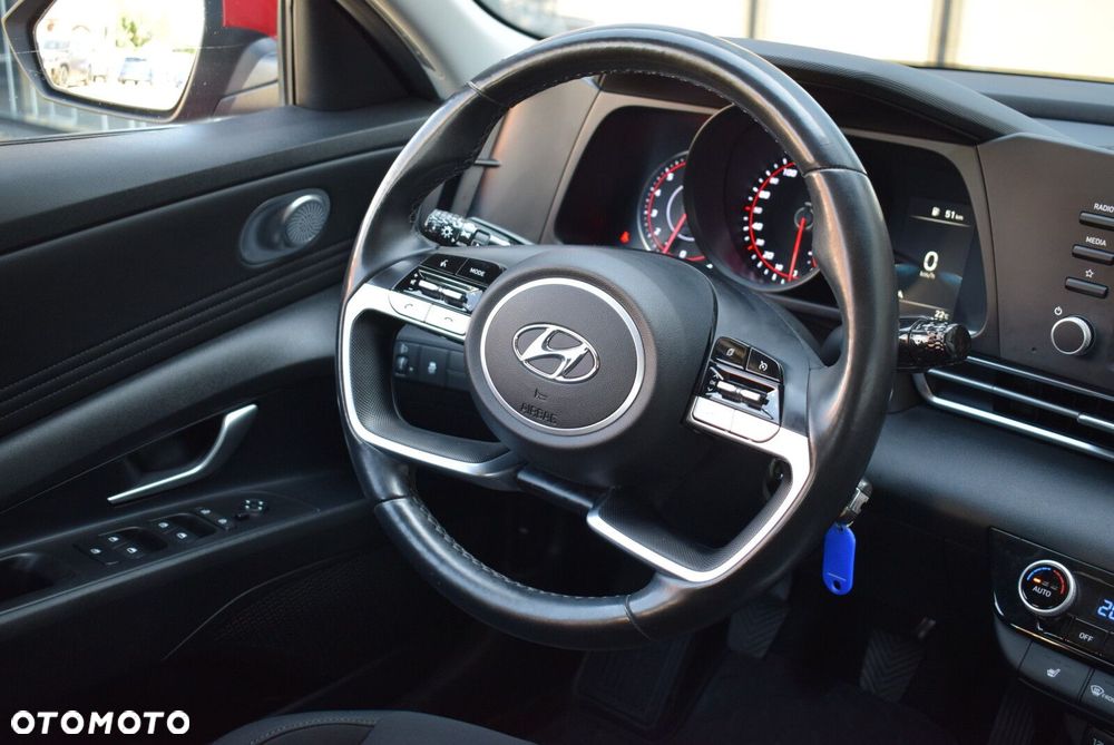Hyundai Elantra 1.6 Smart - 19