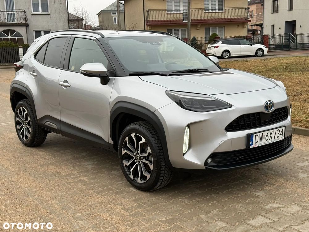 Toyota Yaris Hybrid 1.5 Style - 1