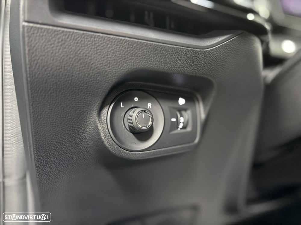 MG MG4 64 kWh Luxury - 23