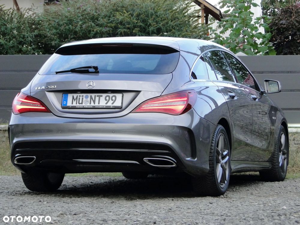 Mercedes-Benz CLA 200 7G-DCT AMG Line - 7