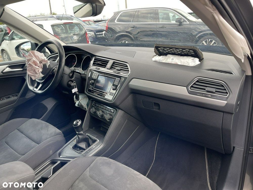 Volkswagen Tiguan 1.4 TSI BMT Comfortline - 9