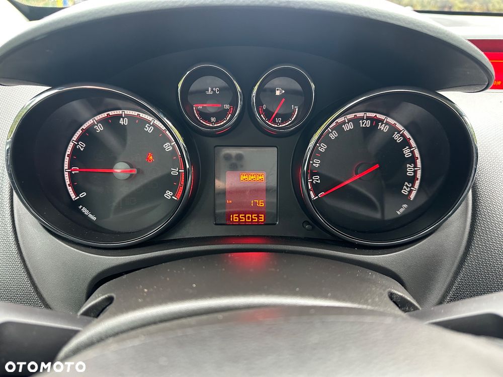 Opel Meriva - 8