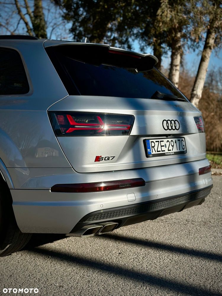 Audi SQ7 - 12