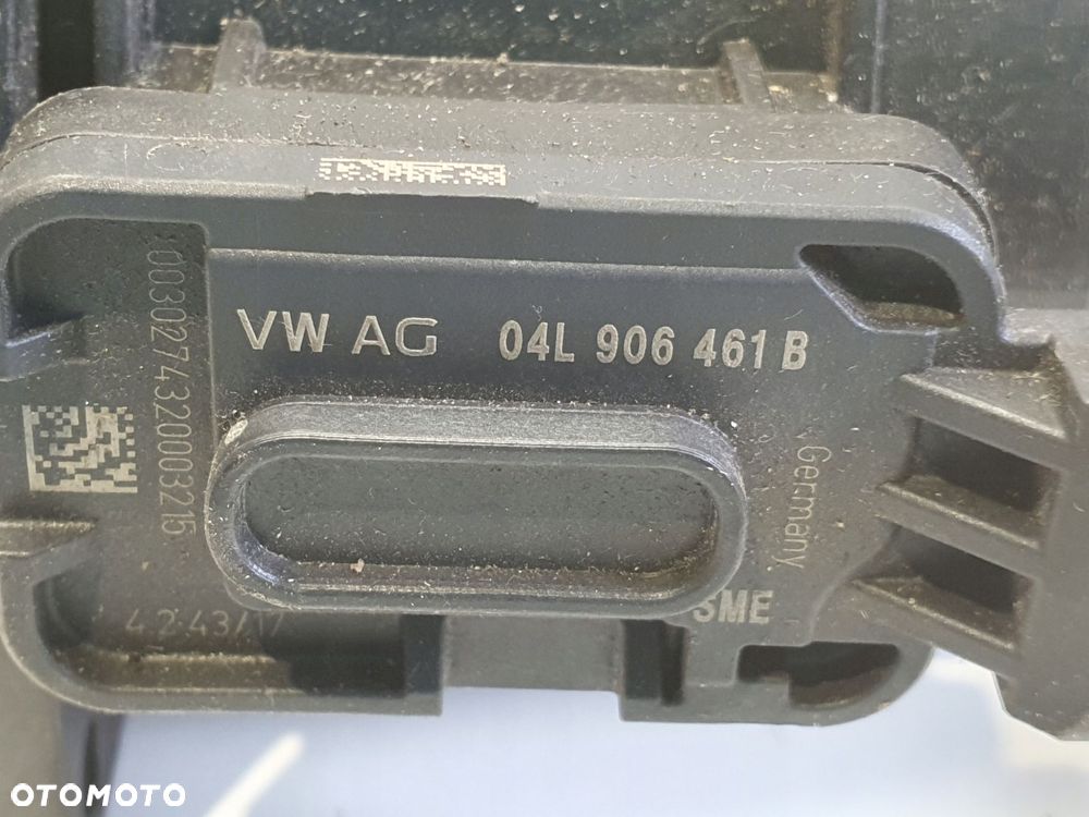 PRZEPŁYWOMIERZ Skoda Octavia III 1.6 TDI _ POWIETRZA 04L906461B 5WK98102 - 2