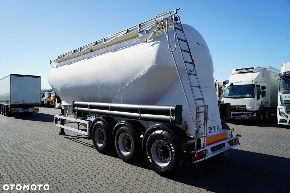 Feldbinder CEMENTONACZEPA / 5 KOMÓR / 40 000 L / SILOS / ALUFELGI - 6