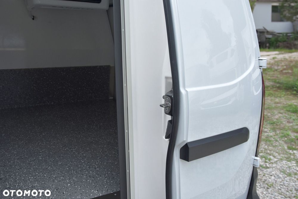 Renault Kangoo Chłodnia Izoterma Zanotti Z120 - 19