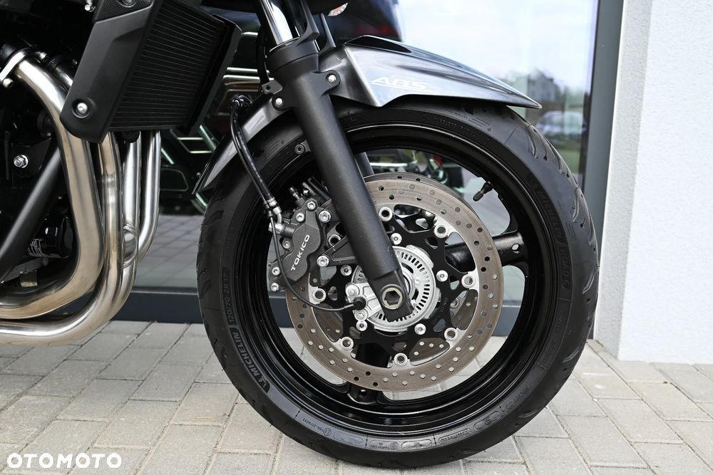 Suzuki Bandit - 22
