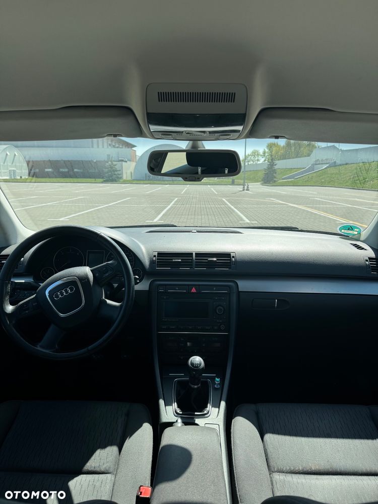 Audi A4 Avant 2.0 TDI - 8