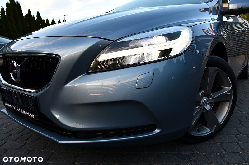 Volvo V40 T3 Momentum - 34