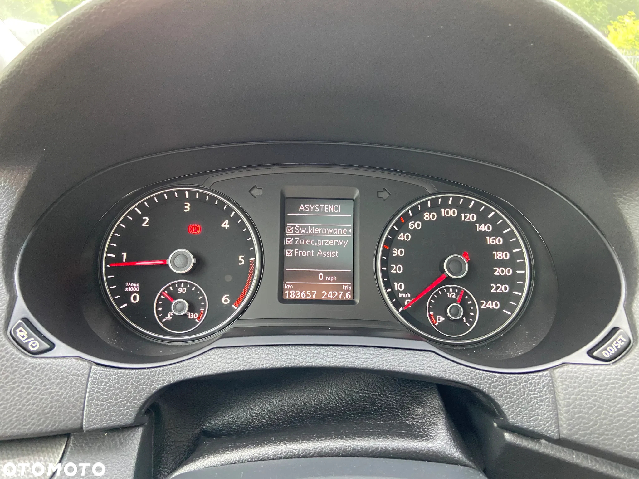 Volkswagen Sharan 2.0 TDI DSG (BlueMotion Technology) Highline - 31